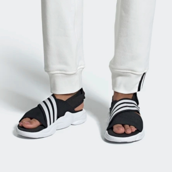 adidas original magmur sandal